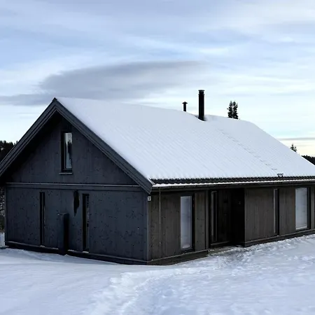 Feriehus Gemuetliche Huette In Traumhafter Auf 1000 M